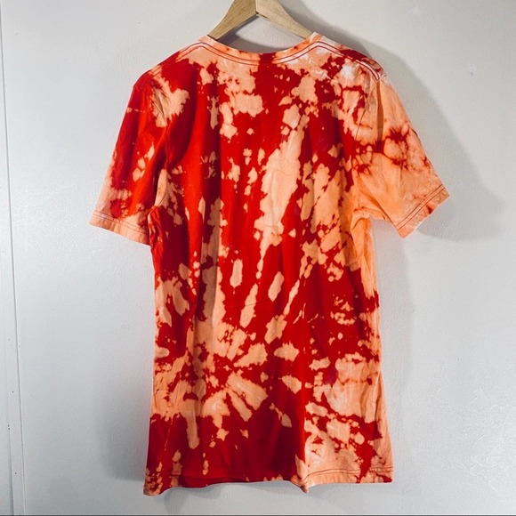 Reverse Tie Dye Peace Love Thrift Size Large - Picture 4 of 5